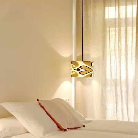 Pensión The Corner House 3*
