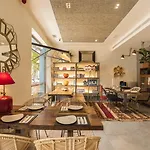 The Corner House 3* Sevilla